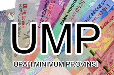 Ambon, Malukupost.com - Pemberlakuan Upah Minimum Provinsi (UMP) Maluku pada 2017 telah mempertimbangkan berbagai aspek, terutama Peraturan Pemerintah (PP) No 78 tahun 2015 tentang Pengupahan. Anggota Dewan Pengupahan Maluku, Jusuf Leatemia, dikonfirmasi, Senin (31/10), mengatakan, Serikat Pekerja, pengusaha, pemerintah dan pihak netral dari akademisi telah mempertimbangkan berbagai aspek sebelum memutuskan UMP 2017. Begitu pula, standarisasi Kehidupan Hidup Layak (KHL) terkait kebutuhan hidup para tenaga kerja (Naker). "Kami juga mempertimbangkan kebijakan amnesti pajak yang saat ini intensif diikuti para pengusaha," ujarnya. Menurut Jusuf, teguran Mendagri, Tjahjo Kumolo terkait UMP di 17 provinsi, termasuk Maluku yang tidak sesuai dengan standar ditetapkan dalam PP No.78 tahun 2015 telah disikapi Dewan Pengupahan setempat. "Rasanya UMP pada 2016 yang Rp1.775.000 naik menjadi Rp1.925.000 di 2017 sudah menindaklanjuti PP No.78 tahun 2015 sehingga teguran Mendagri hendaknya tidak mempengaruhi iklim maupun aktivitas investasi di Maluku," tandasnya. Sebelumnya, Sekda Maluku, Hamin Bin Thahir memastikan UMP setempat pada 2017 akan naik dan mencerminkan PP No.78 tahun 2015. "UMP Maluku pada 2017 sudah sesuai dengan standar KHL dan inflasi data dari Badan Pusat Statistik (BPS) Maluku berdasarkan keputusan Dewan Pengupahan dan Serikat Pekerja," katanya. Mendagri sejak 27 Oktober 2016 lalu telah mengirimkan surat teguran kepada 17 Gubernur di Indonesia yang tidak mengikuti standar penetapan UMP sesuai PP No.78 tahun 2015. Ke-17 provinsi dimaksud yakni Riau, Bengkulu, Sumatera Selatan, Lampung, DKI Jakarta, Kalimantan Timur, Kalimantan Tengah, Kalimantan Utara, Sulawesi Utara, Sulawesi Tengah, Sulawesi Selatan, Sulawesi Barat, Sulawesi Tenggara, Maluku, Maluku Utara, Papua dan Papua Barat. Diharuskan dalam penetapan UMP tahun 2017 oleh kepala daerah, haruslah sesuai dengan PP Nomor 78 tahun 2015. UMP Maluku 2015 Rp1.650.000, 2014 ( Rp1.415.000), 2013(Rp1.275.000) dan UMP 2012 hanya Rp960.498. (MP-2)