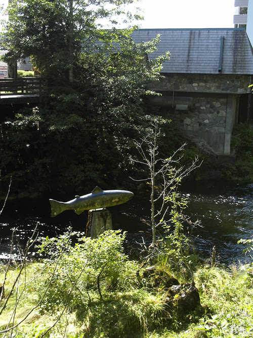 Ketchikan Creek with King Salmon sculpture