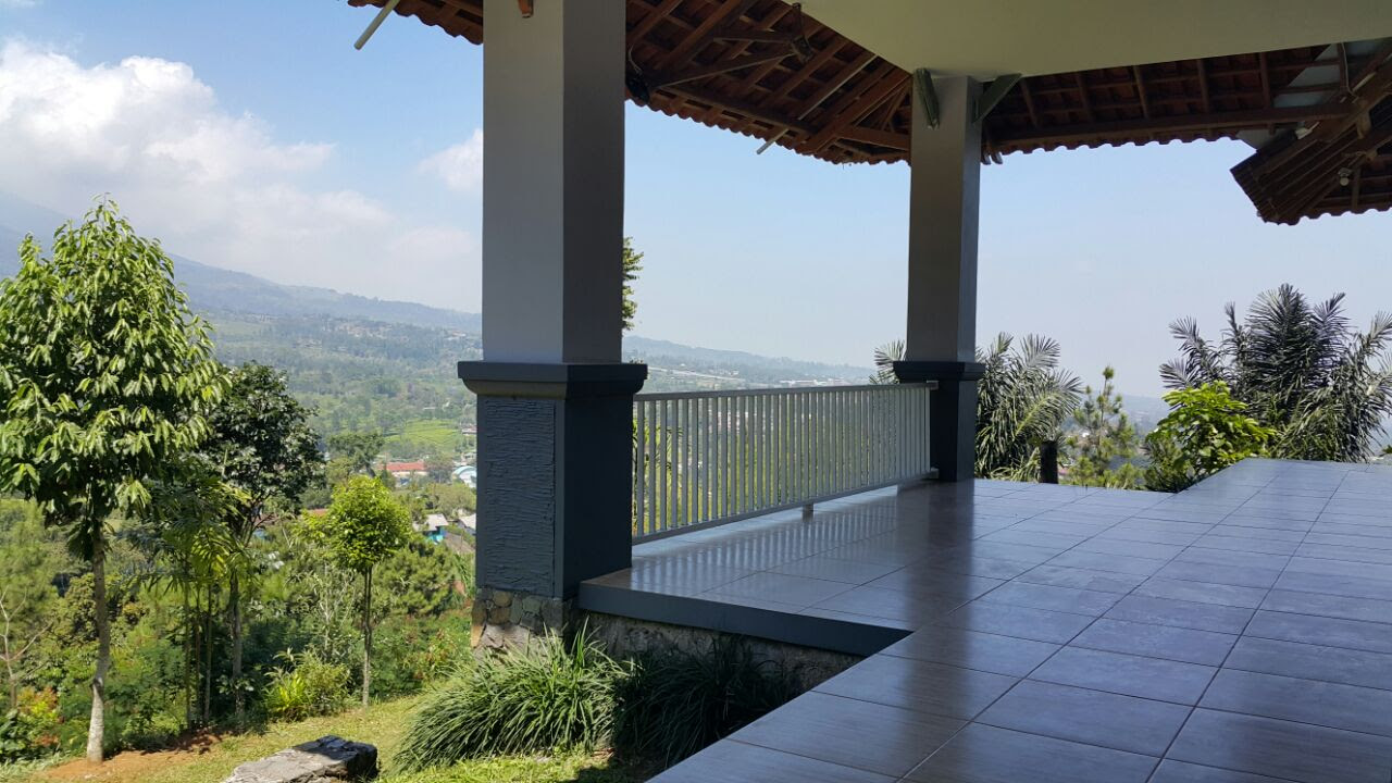 Villa Kaca Putih Puncak Villa di Puncak