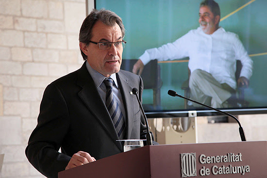 Presidente do Governo Autônomo da Catalunha, Artur Mas, anuncia Lula como vencedor do prêmio