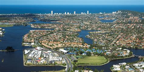 varsity lakes gold coast queensland moving  australia pomsinoz