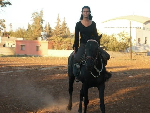 Tuba Buyukustun Picture From The Turkish Darama Asi 1 Picture Uploaded By Zaina To People