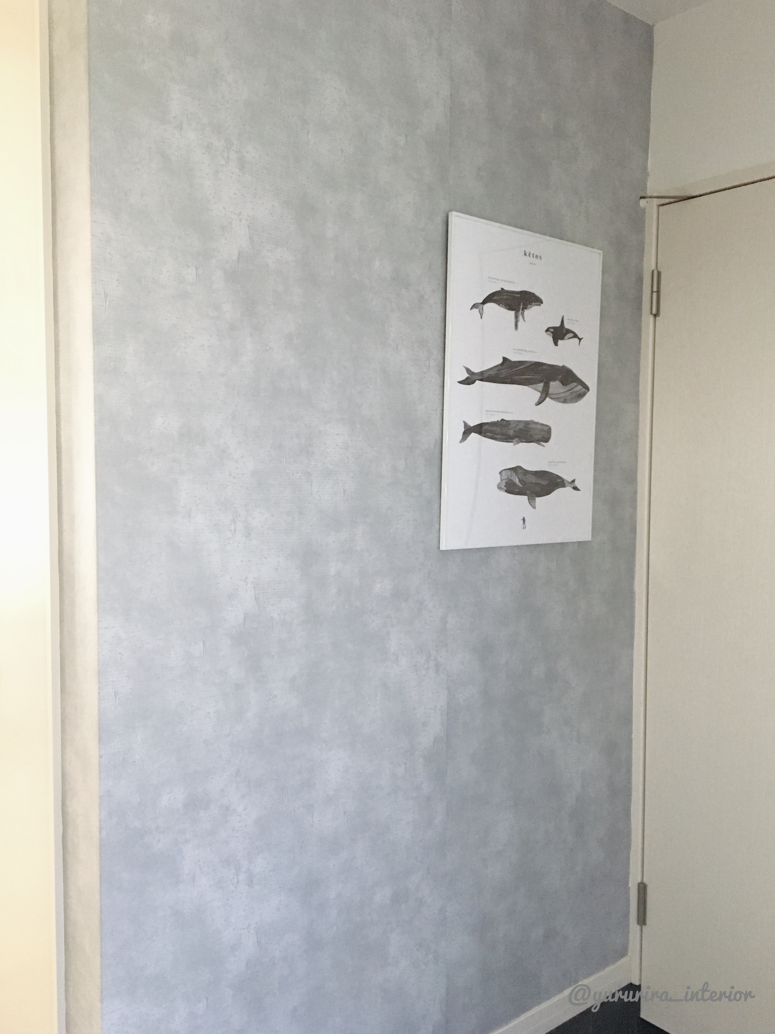 Diy 玄関の壁紙をコンクリート調に変えました Yururira S Interior Blog