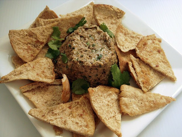 mushroom and walnut spread