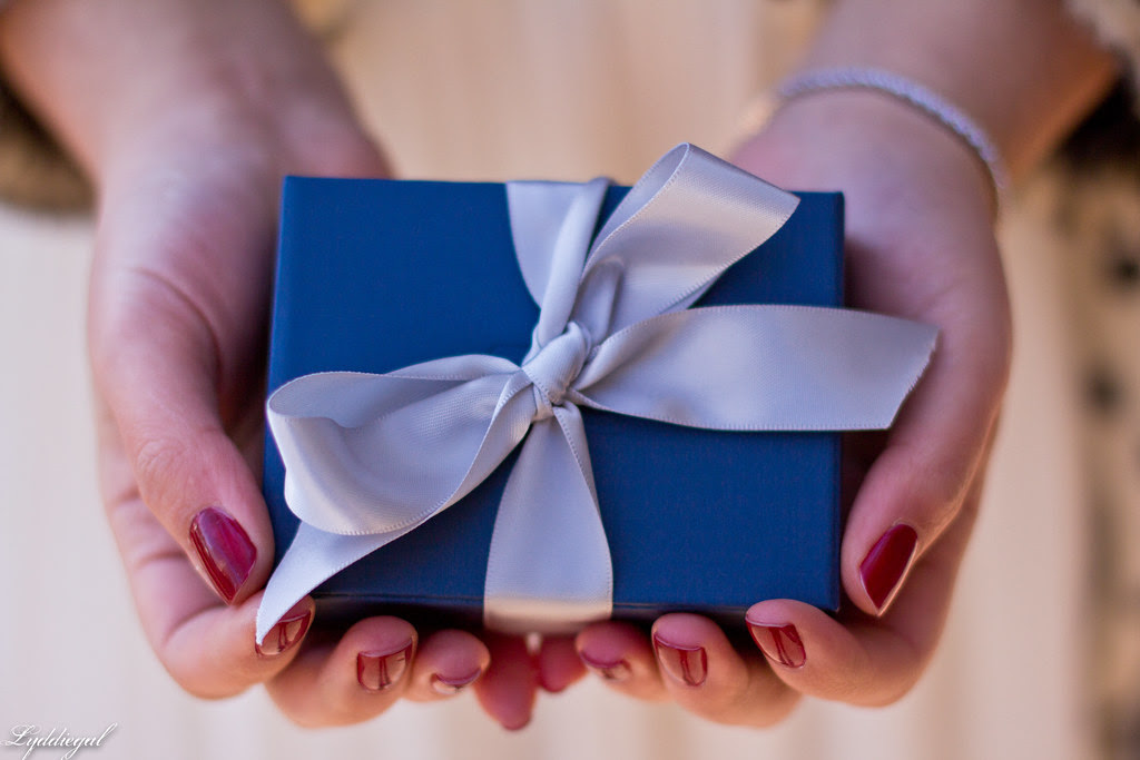 blue nile gift box-1.jpg