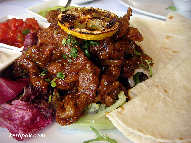 Beef Fajitas with Guacamole & Sour Cream