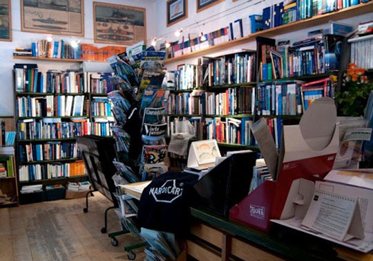 Venetie_mare-di-carta-libreria