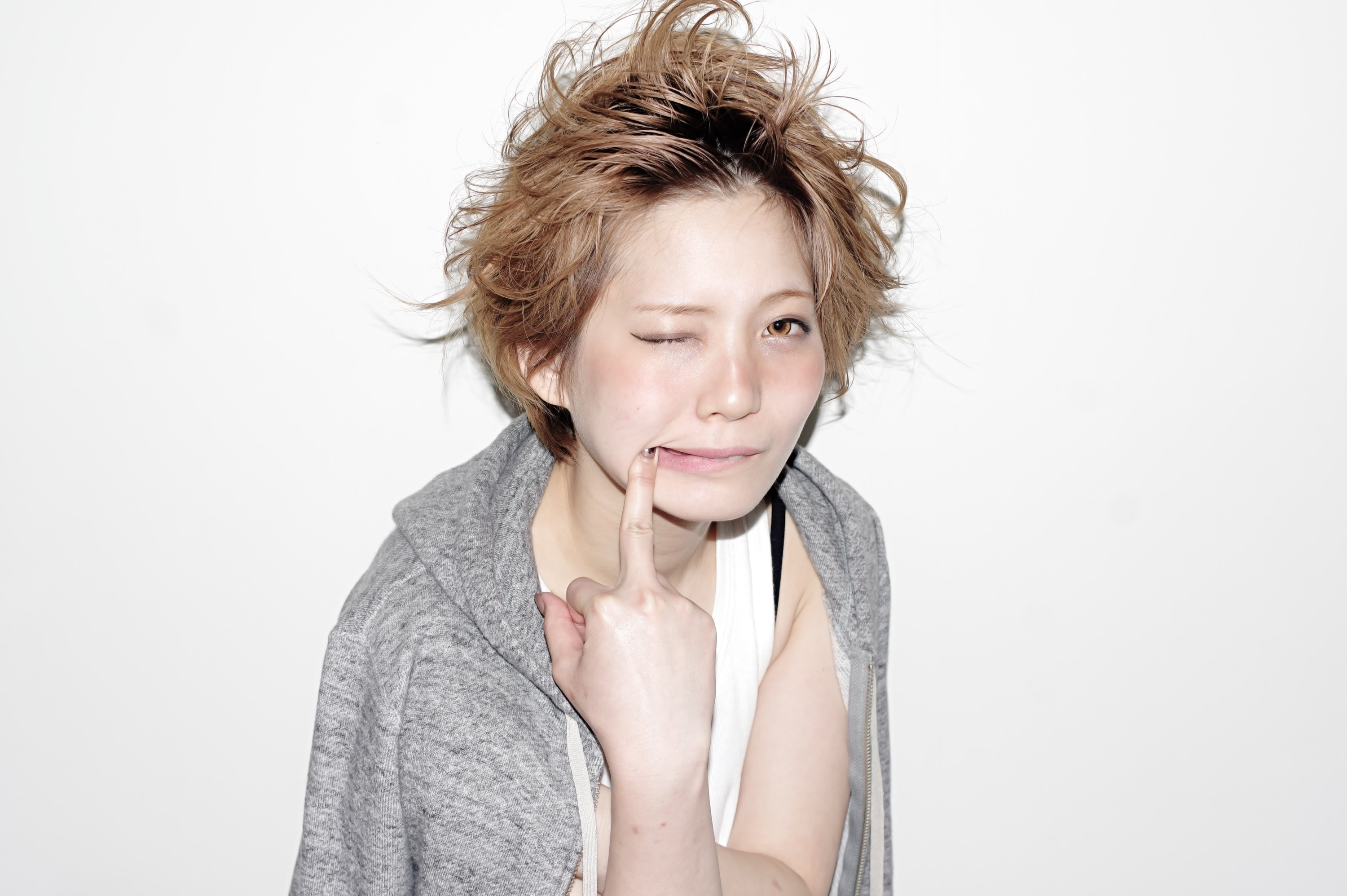 ２０１５夏に向けて最新トレンドヘアカラーカタログ