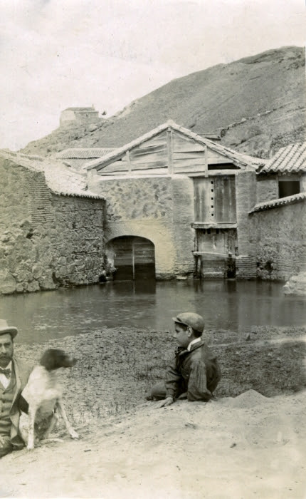 Molinos del Tajo en junio de 1905. Fotógrafo anónimo. Colección Luis Alba. Ayuntamiento de Toledo