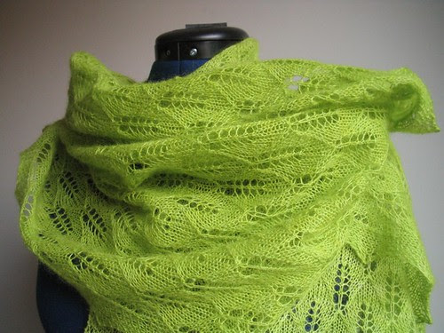 green leaves shawl doll