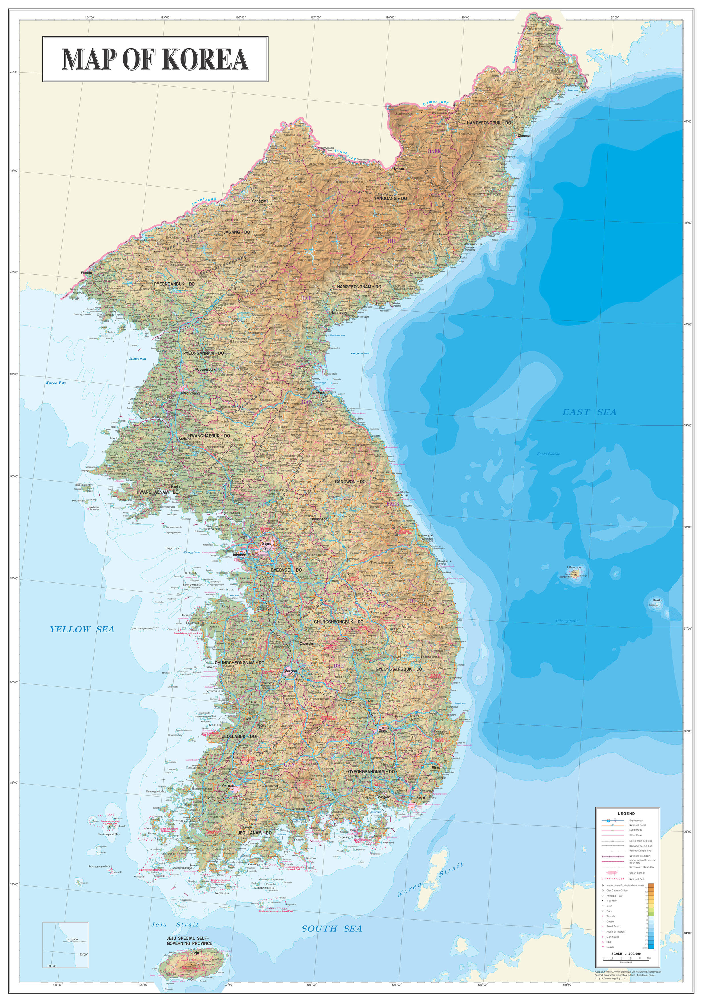 Large detailed physical map of North and South Korea 