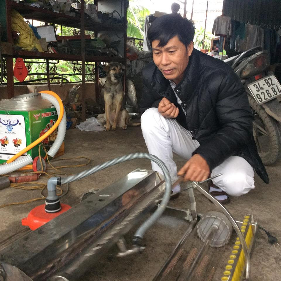 Dù chỉ học hết lớp 7, “hai lúa” vẫn chế tạo được robot xuất khẩu sang 14 nước - 1