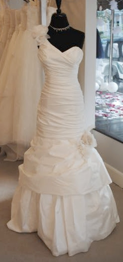 Hairstyles For ONE SHOULDER Wedding Dresses!? : wedding one shoulder dress 