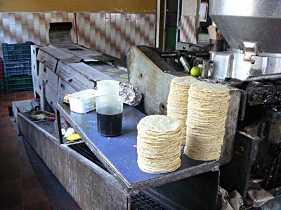 piles de tortillas.jpg
