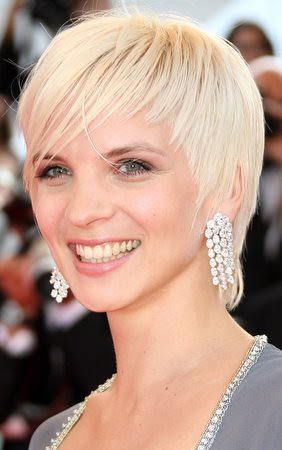 women short blonde hair cuts pictures