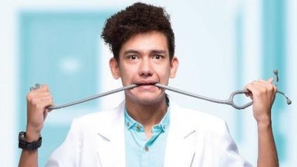 Ifa Isfansyah Sebut Catatan Dodol Calon Dokter Film Ringan