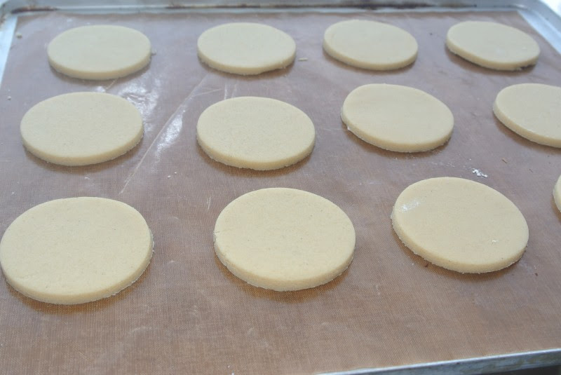 Biscuits For Decorating Non Spreading No Chilling Required Baking Recipes And Tutorials The Pink Whisk