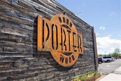 Porter Barn Wood: A Relaxed English Language With Silo Structure