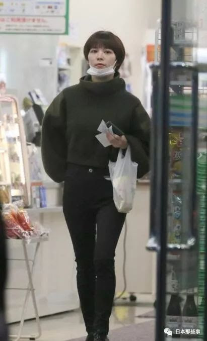 说好的国民男友他却被曝已有女友还半同居了 竹内凉真 陆王 吉谷彩子 新浪娱乐 新浪网