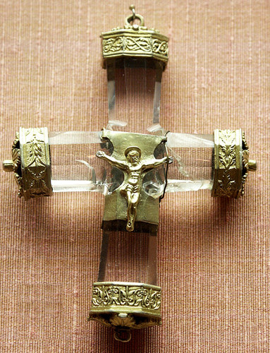 Crystal-cross