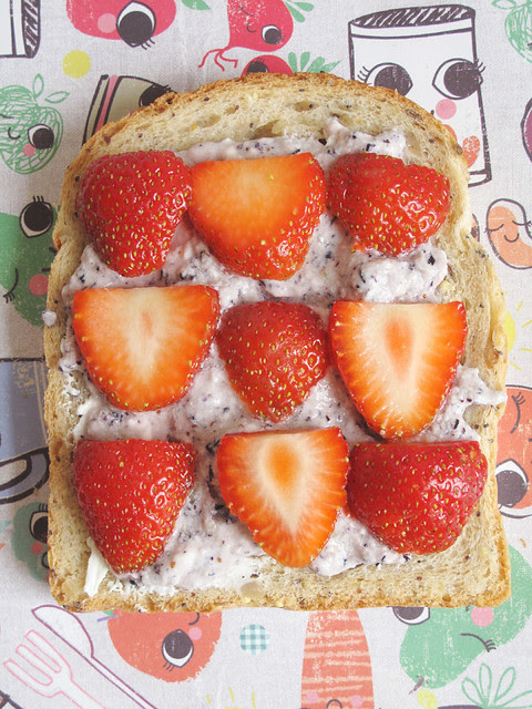 Blueberry cream cheese and strawberry slices