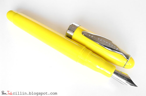 Noodler's Ahab uncapped