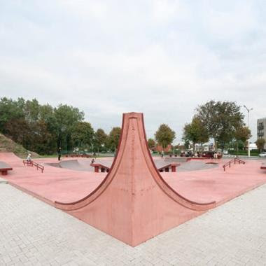 B-ILD and Constructo use shades of red concrete for skatepark on Belgian coast