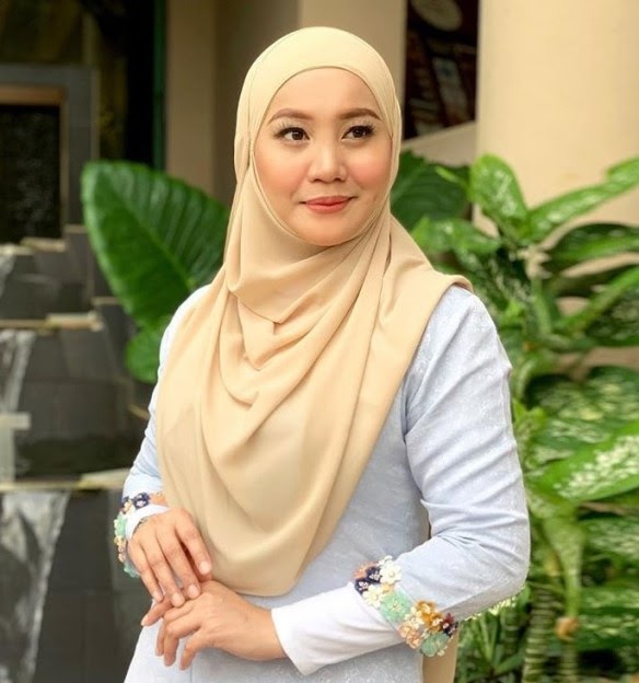 #Hiburan: Yana Samsudin Diserang Netizen, Persoal Status Rihana Oksana