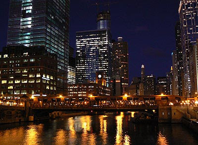 chicago river la nuit 1.jpg