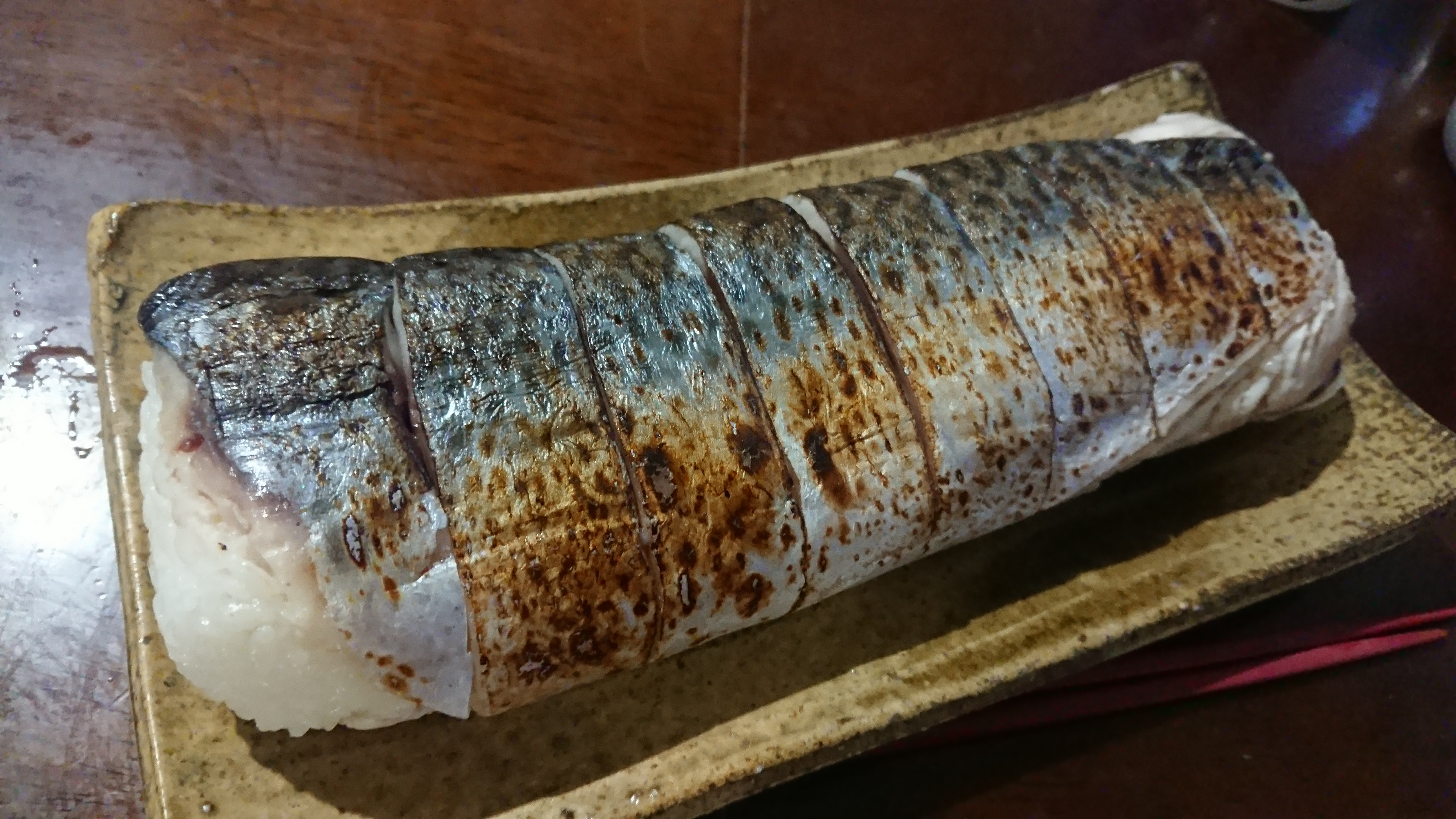 究極の血抜きで作ったシメサバ で ばってら 狼の皮を被った羊
