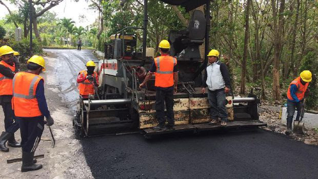  Sampah Plastik Jadi Aspal
