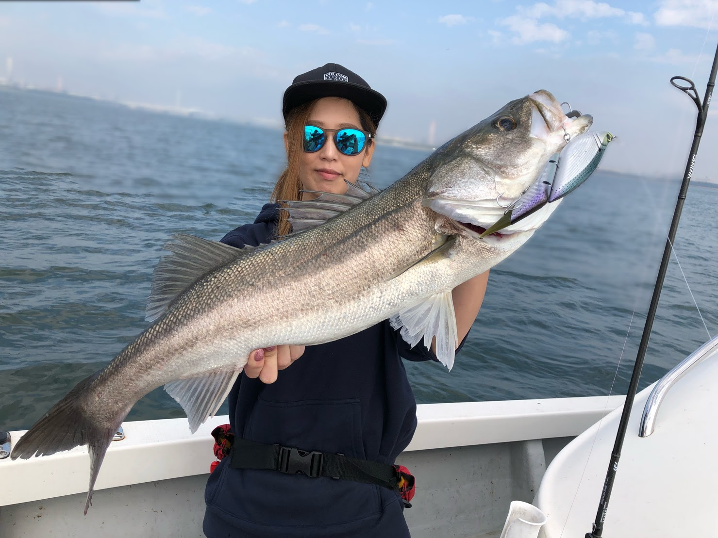 東京湾ボートシーバス イナダ なぶらの釣果ブログ