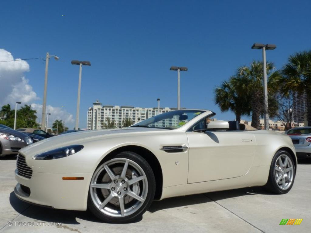 2008 Pearl White Aston Martin V8 Vantage Roadster #45725884 Photo #12