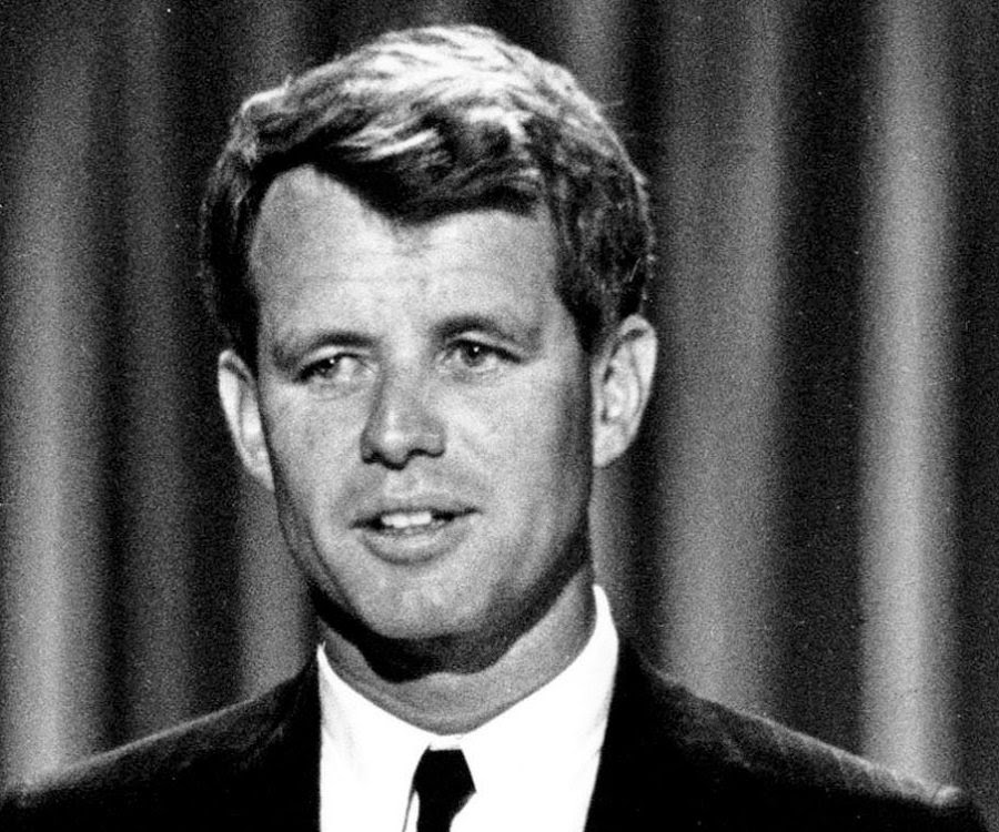 de igual manera, en un año bisiesto le traía la mala suerte era Robert F. Kennedy, senador de EE.UU. y hermano del también asesinado John F. Kennedy. Murió el 5 de junio de 1968