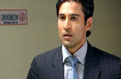 http://i347.photobucket.com/albums/p464/blogspot_images1/Aamir/PDVD_001.jpg