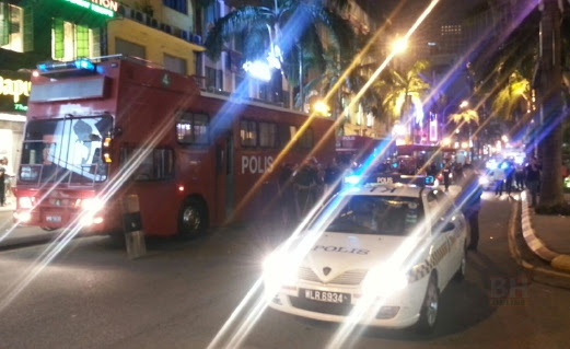 4 Cedera Di Serang Perusuh Low Yat