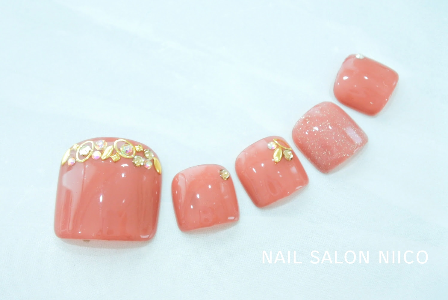 21フットネイル ピンクベージュ ストーン 江東区 錦糸町 亀戸でおすすめのネイルサロン Nail Salon Niico