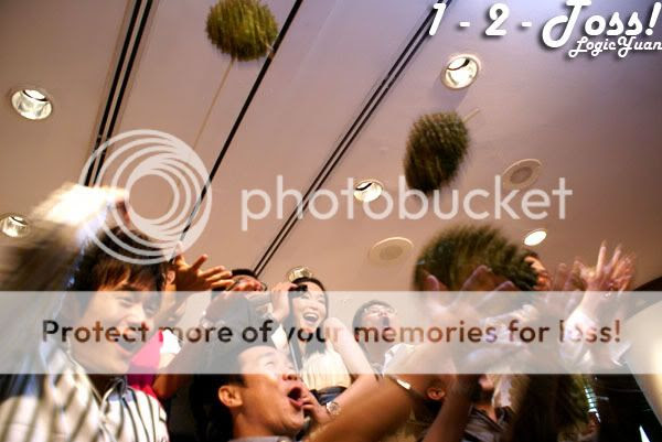 Ah Long Tossing Durians