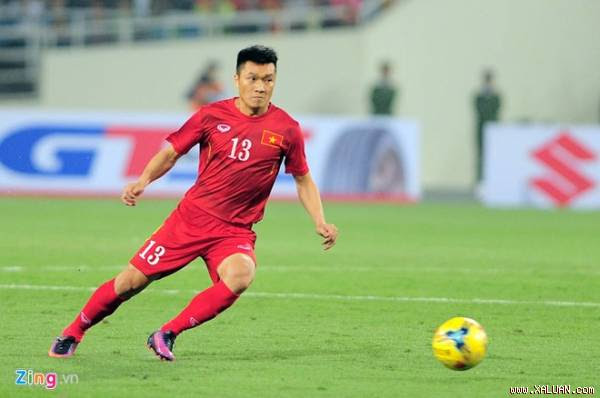 Tuyển Việt Nam trẻ hóa trong nỗi bất an