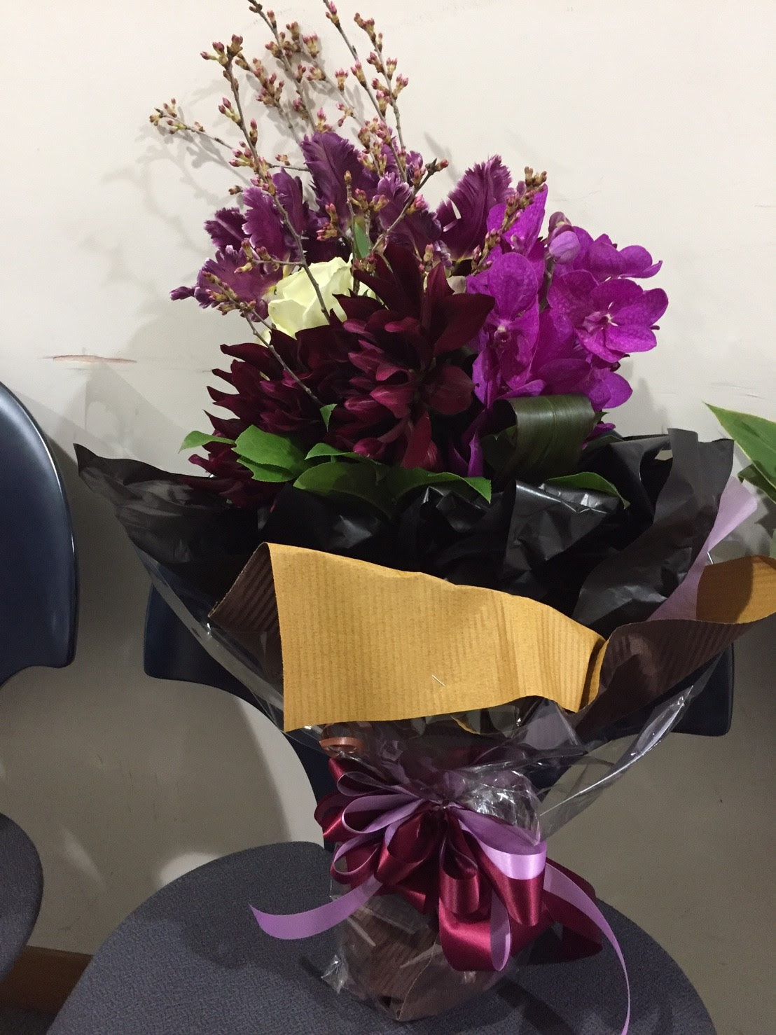 紫 オリジナル花束 Flower Color S フラワーカラーズ 大阪府寝屋川の 人の心をつなぐ 花屋
