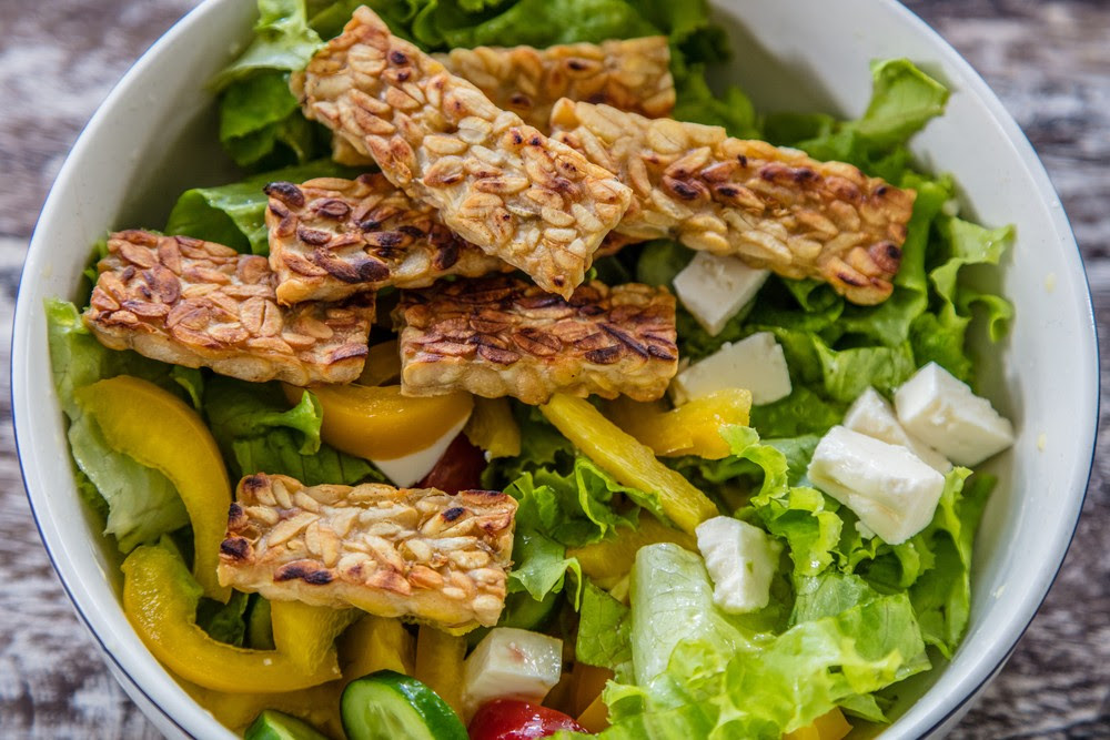 Gesunder Fleischersatz: Tempeh - Vegane Proteinbombe aus ...