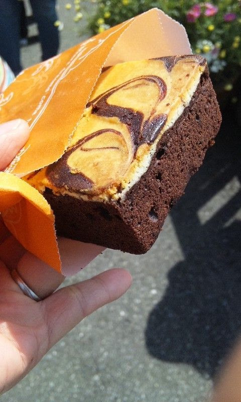 クリームチーズブラウニー ディズニーシー おいしいものが食べたい