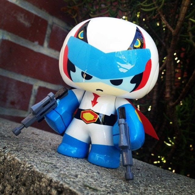 Rotobox Vinyl Anatomica × Kuso Vinyl's "Catchaman Minicel Joe" vinyl figure for 2014 SDCC!