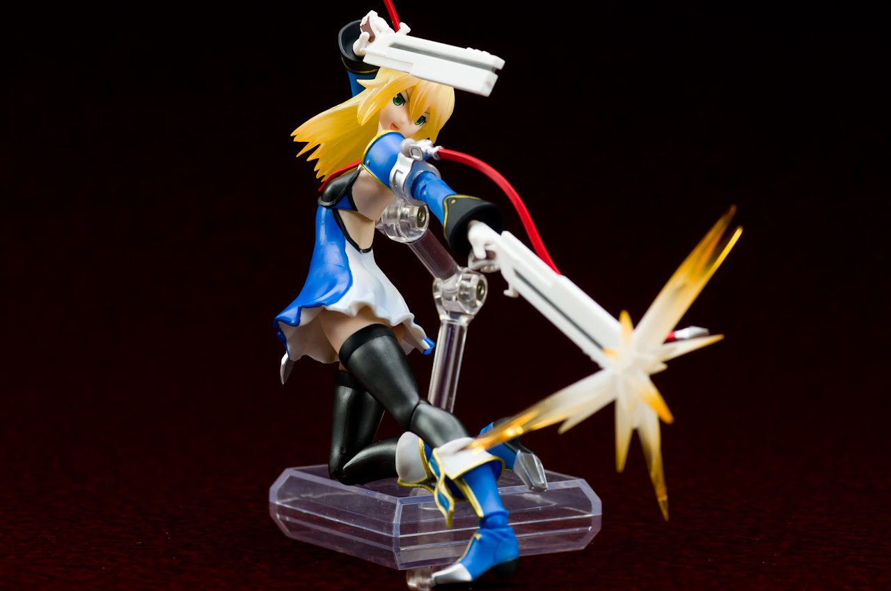 レビュー バンダイ D Arts ノエル ヴァーミリオン Blazblue