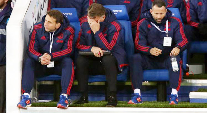 ‘Tôi chán đến phát khóc khi xem Man United thi đấu. Phí cả 300 triệu bảng!’