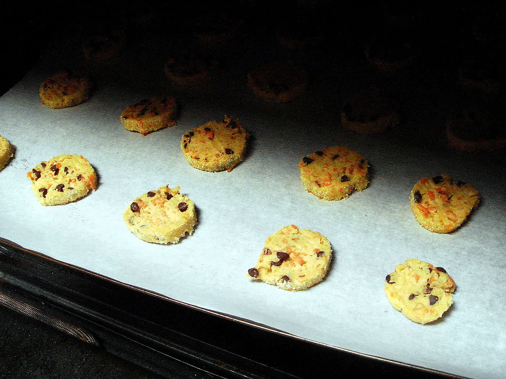 carrot-almond-chocolate shortbread