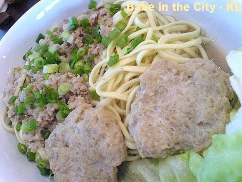 YK - Hakka Pork Noodles (RM10.90)