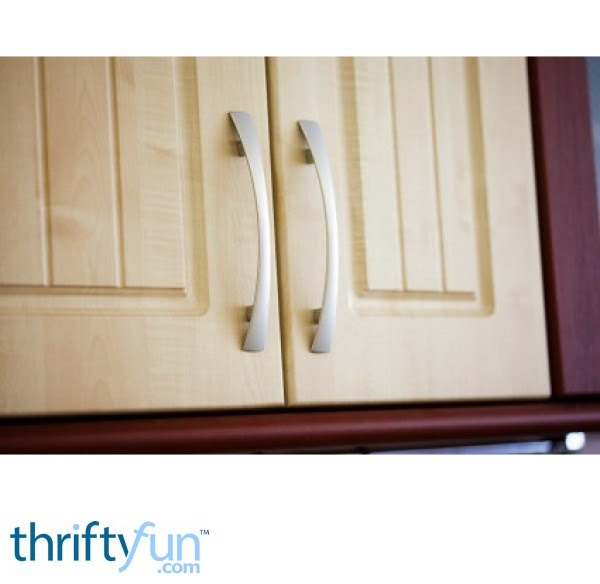 Removing Grease from Kitchen Cabinets ThriftyFun Removing Grease from Kitchen Cabinets ThriftyFun