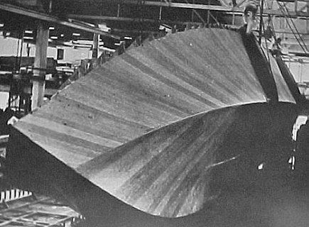 Model Hull 2