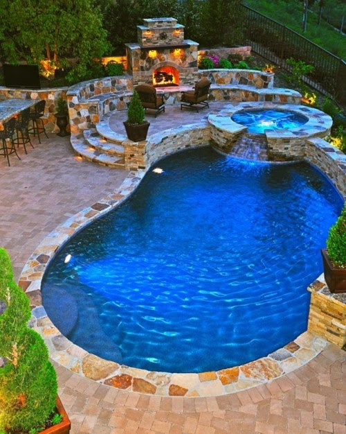 48 Awesome Garden Hot Tub Designs | DigsDigs